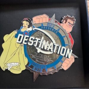 DISNEY D23 DESTINATIN D 2012 WRECK IT RALPH SNOW WHITE 75 YEARS JUMBO PIN